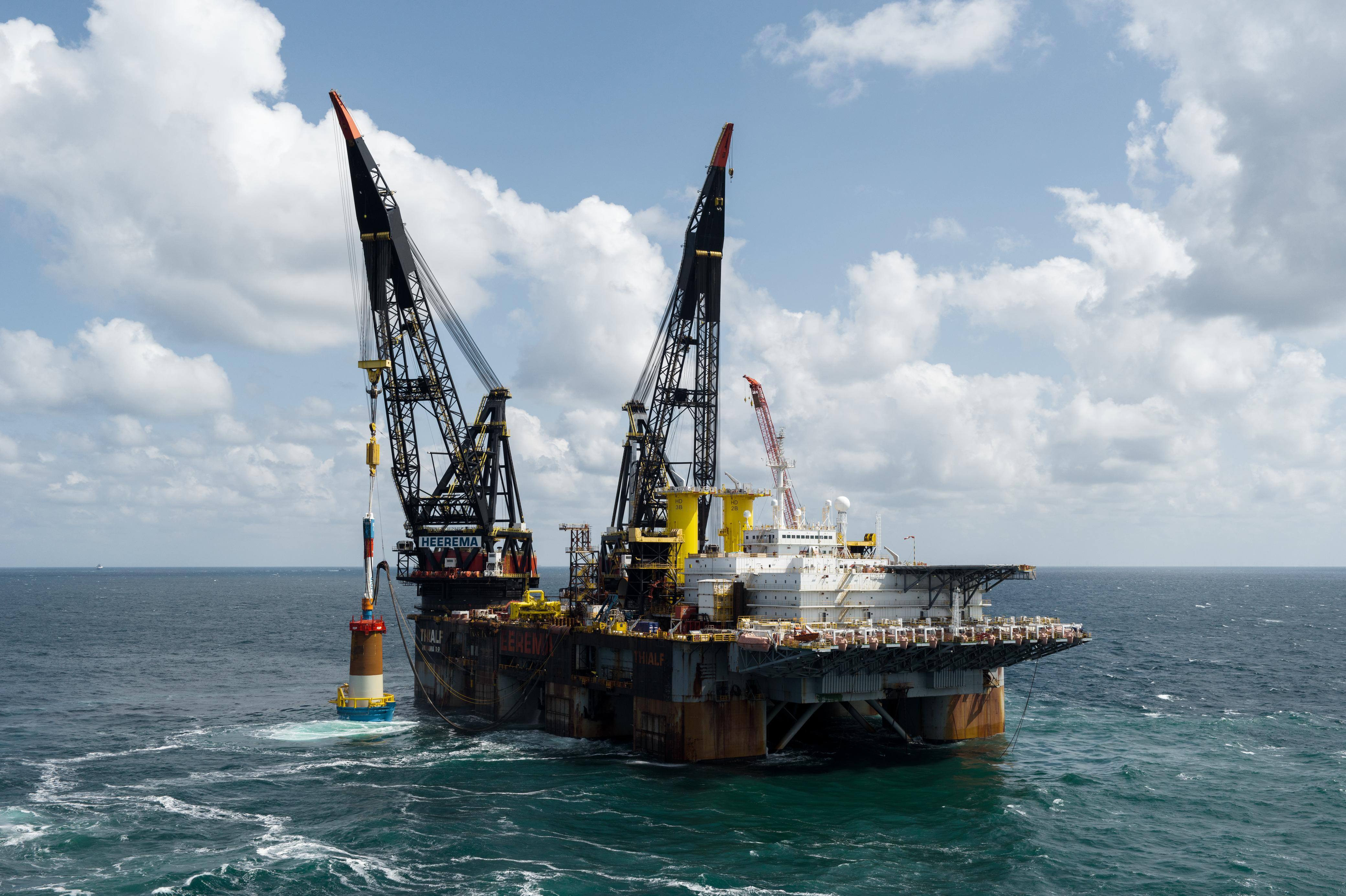 Construction Of Offshore Wind Farm ‘EnBW He Dreiht’: EnBW And Heerema ...